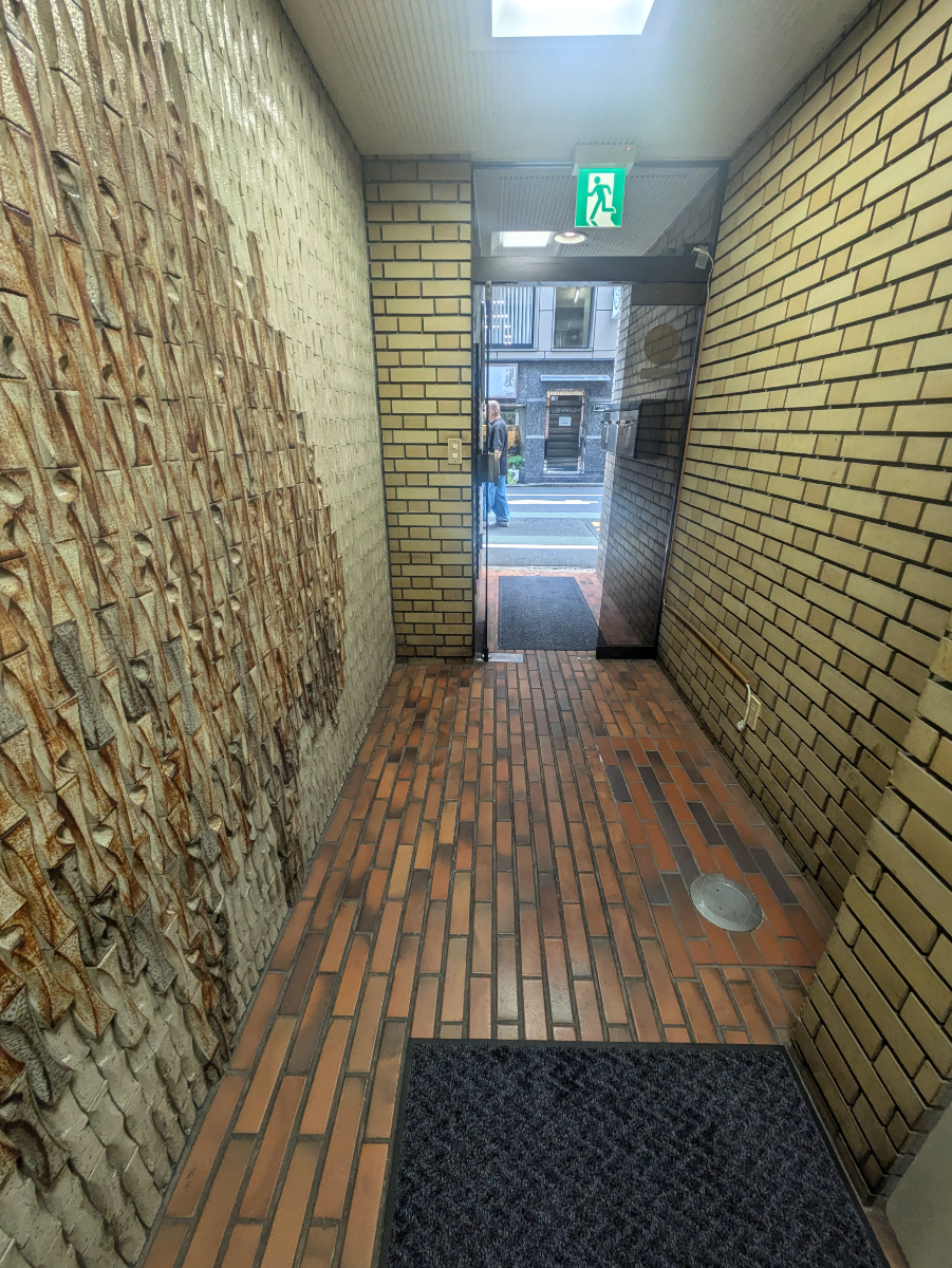 v20250925150706/fresh/building/J00100420743_9