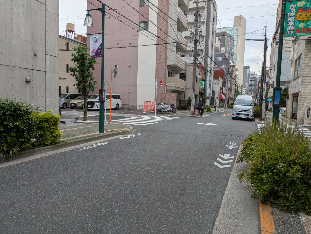 v20250925150706/fresh/building/J00100421550_12