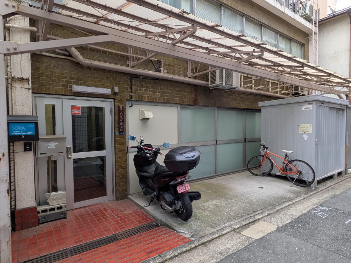 v20250925150706/fresh/building/J00100421927_21