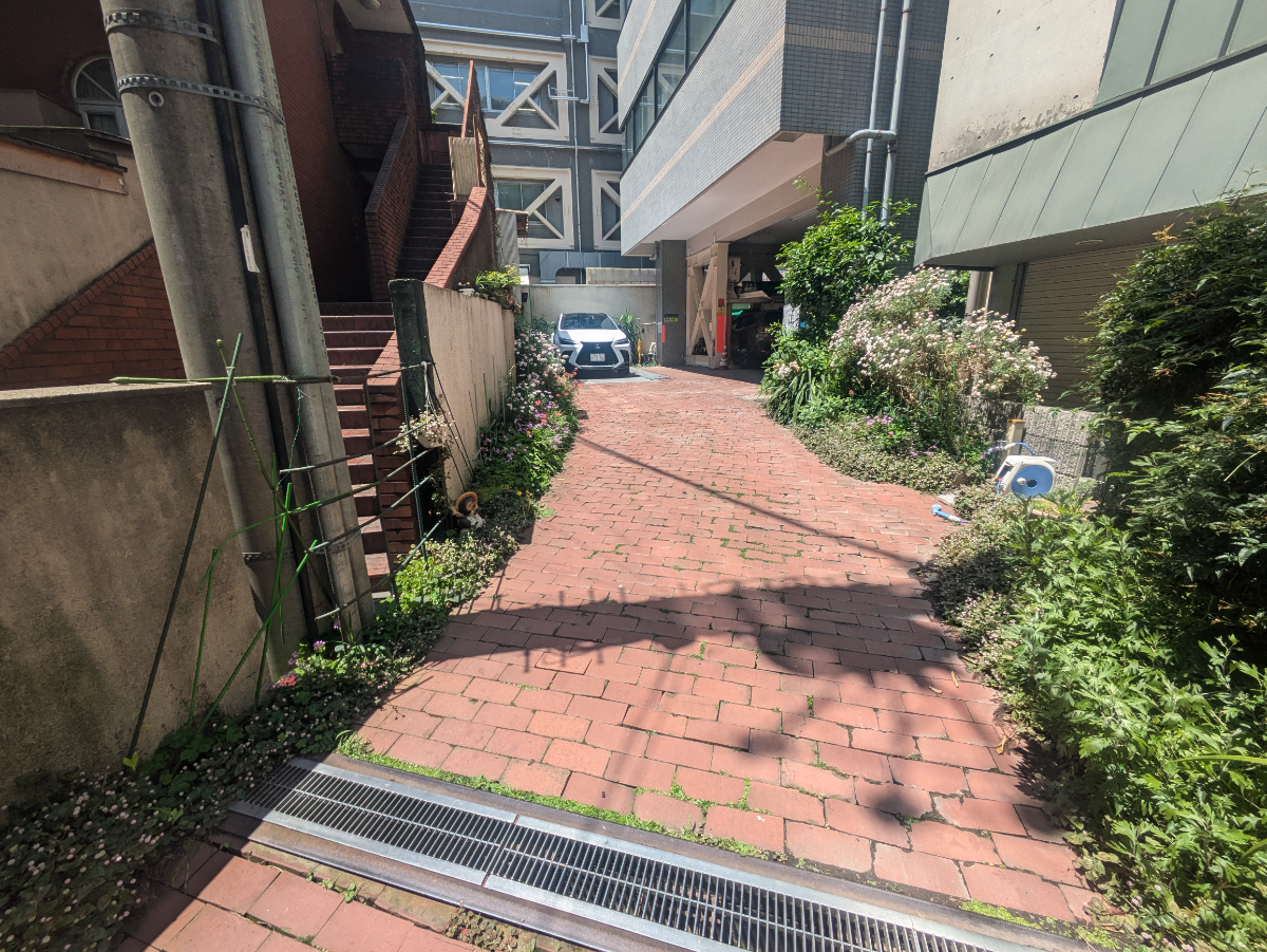 v20250926150705/fresh/building/J00100365937_12