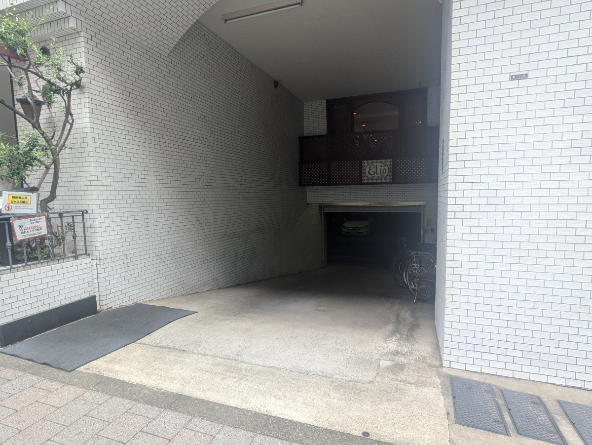 v20250927150705/fresh/building/J00100384013_9