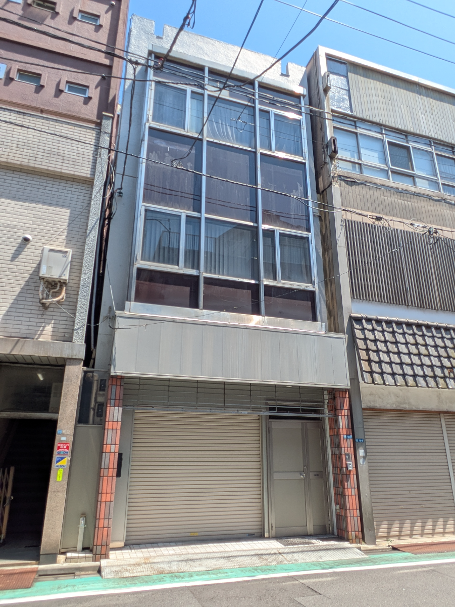 v20250927150705/fresh/building/J00100393678_7