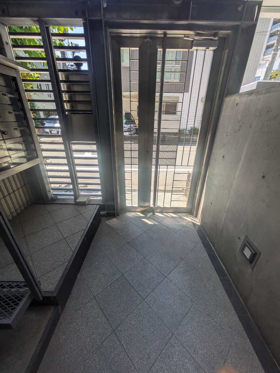 v20250927150705/fresh/building/J00100403241_9