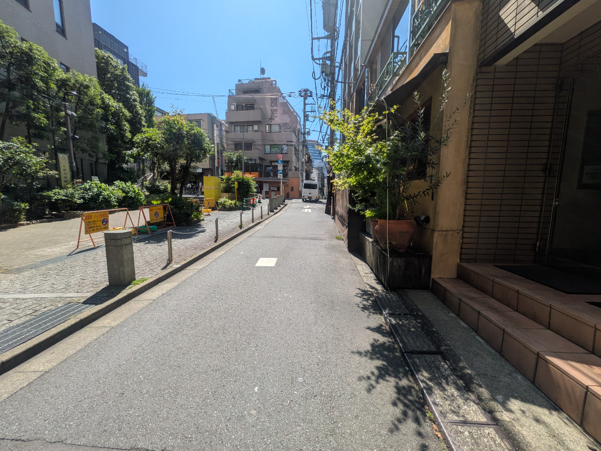 v20250927150705/fresh/building/J00100403919_11