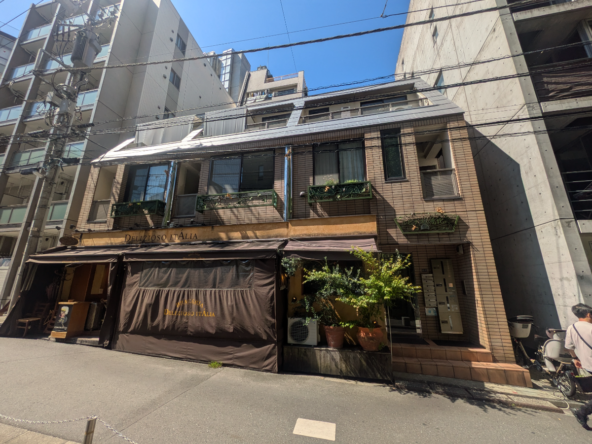 v20250927150705/fresh/building/J00100403919_6