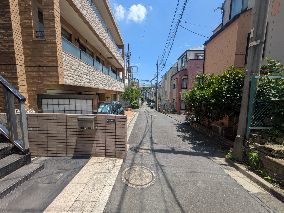v20250927150705/fresh/building/J00100404517_14
