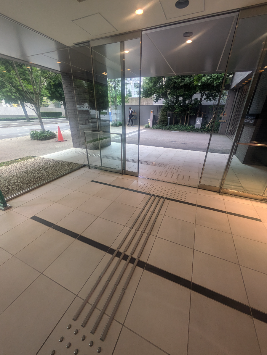 v20250927150705/fresh/building/J00100608949_12