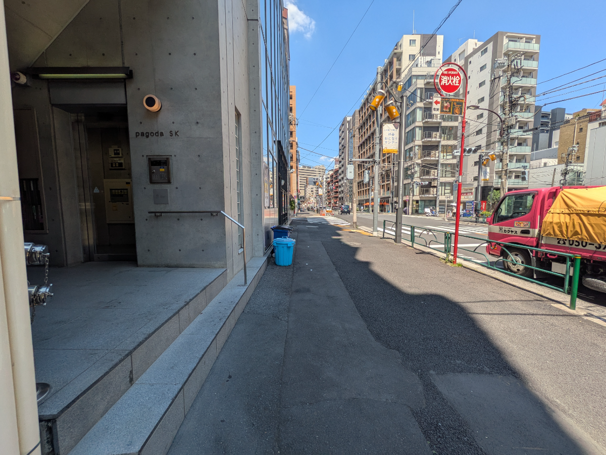 v20250927150706/fresh/building/J00100363493_21