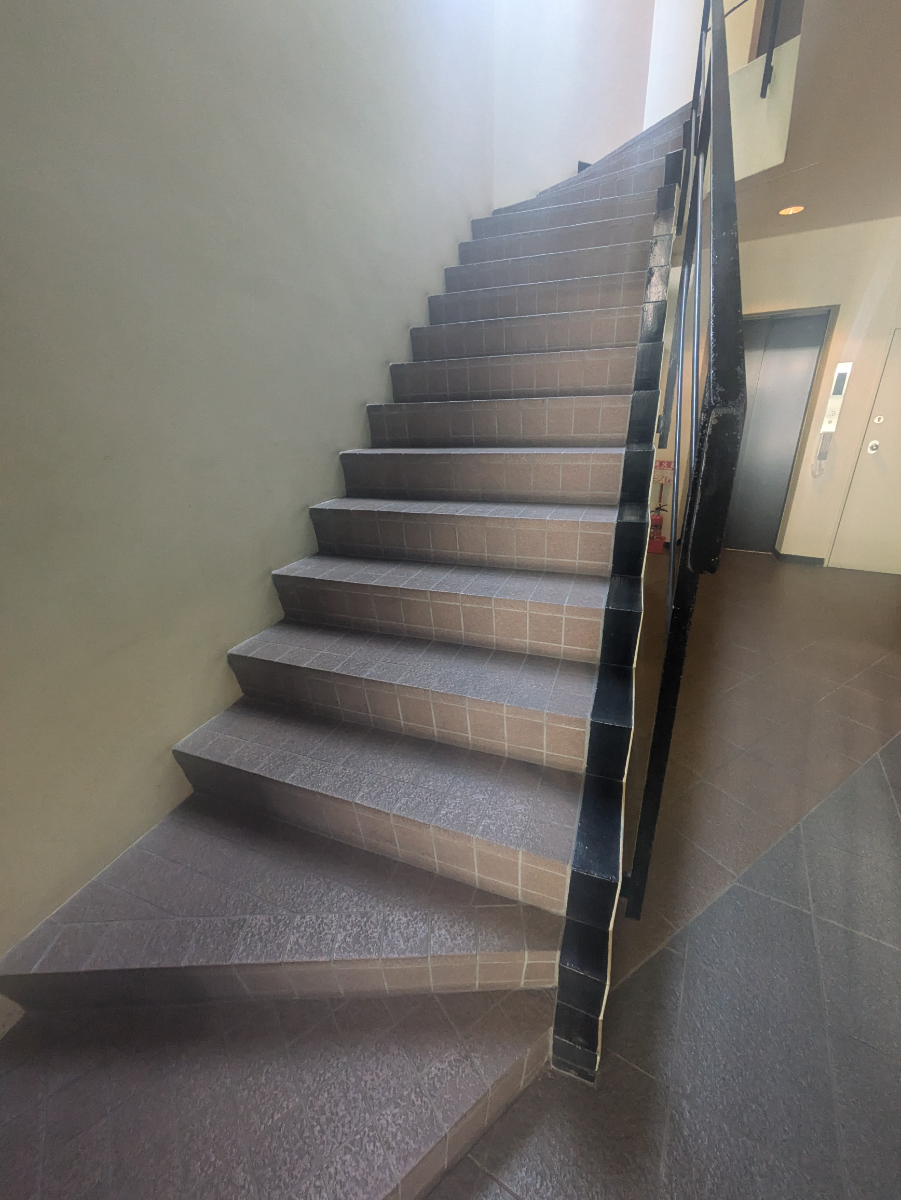 v20250927150706/fresh/building/J00100384415_10