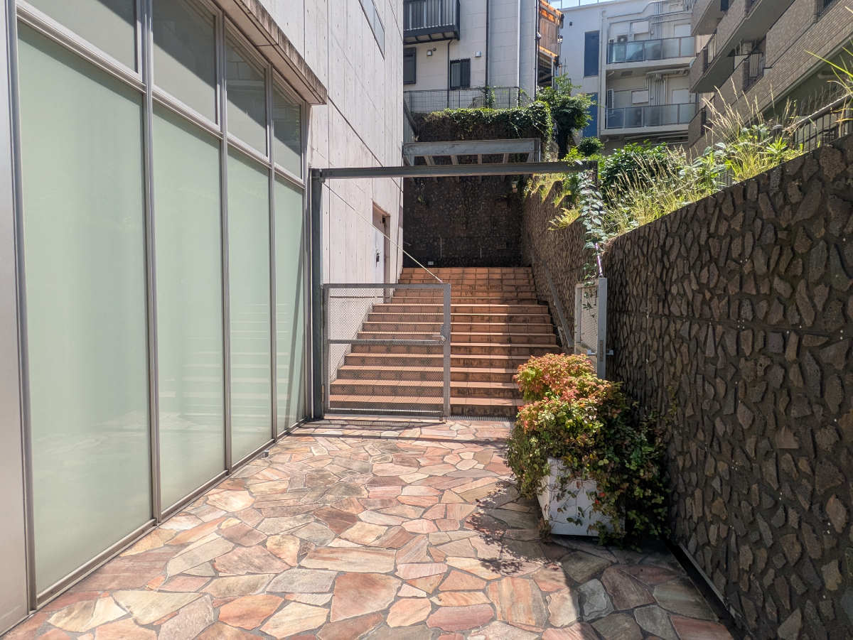 v20250927150706/fresh/building/J00100402093_12