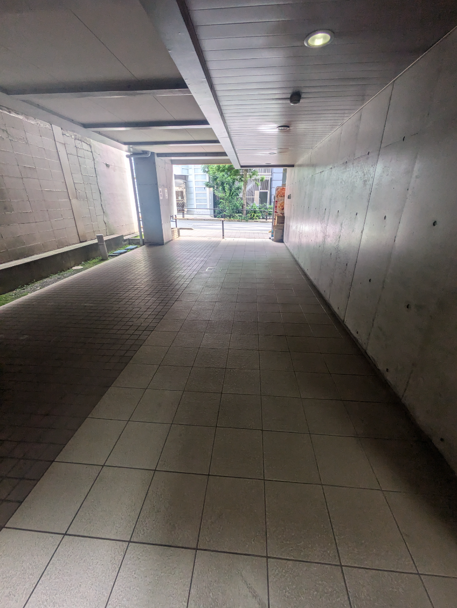 v20250929150708/fresh/building/J00100357886_9