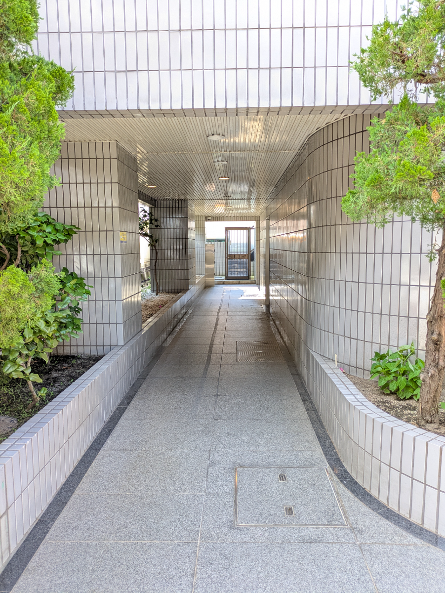 v20250929150708/fresh/building/J00100365228_10