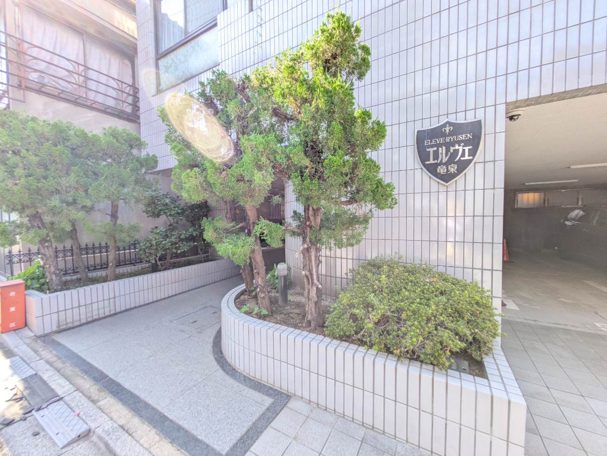 v20250929150708/fresh/building/J00100365228_11