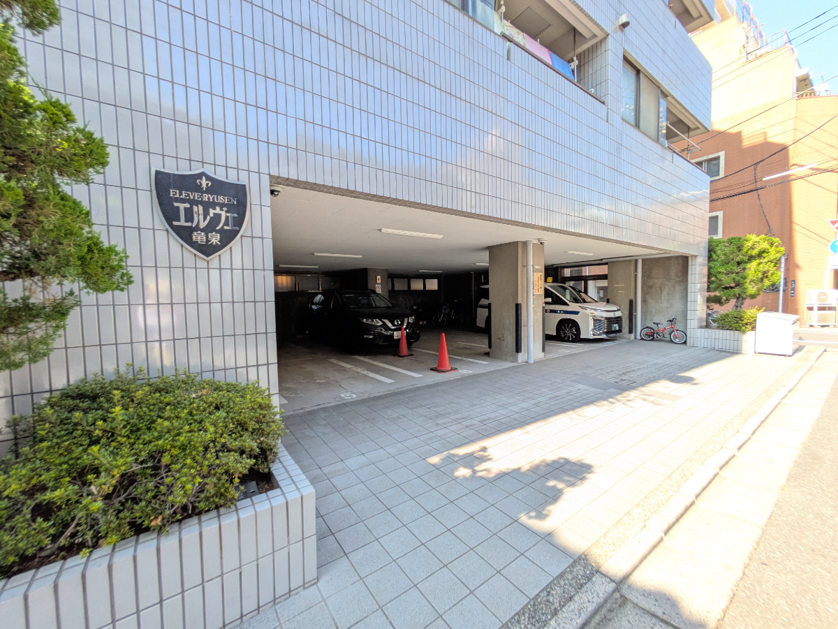 v20250929150708/fresh/building/J00100365228_12
