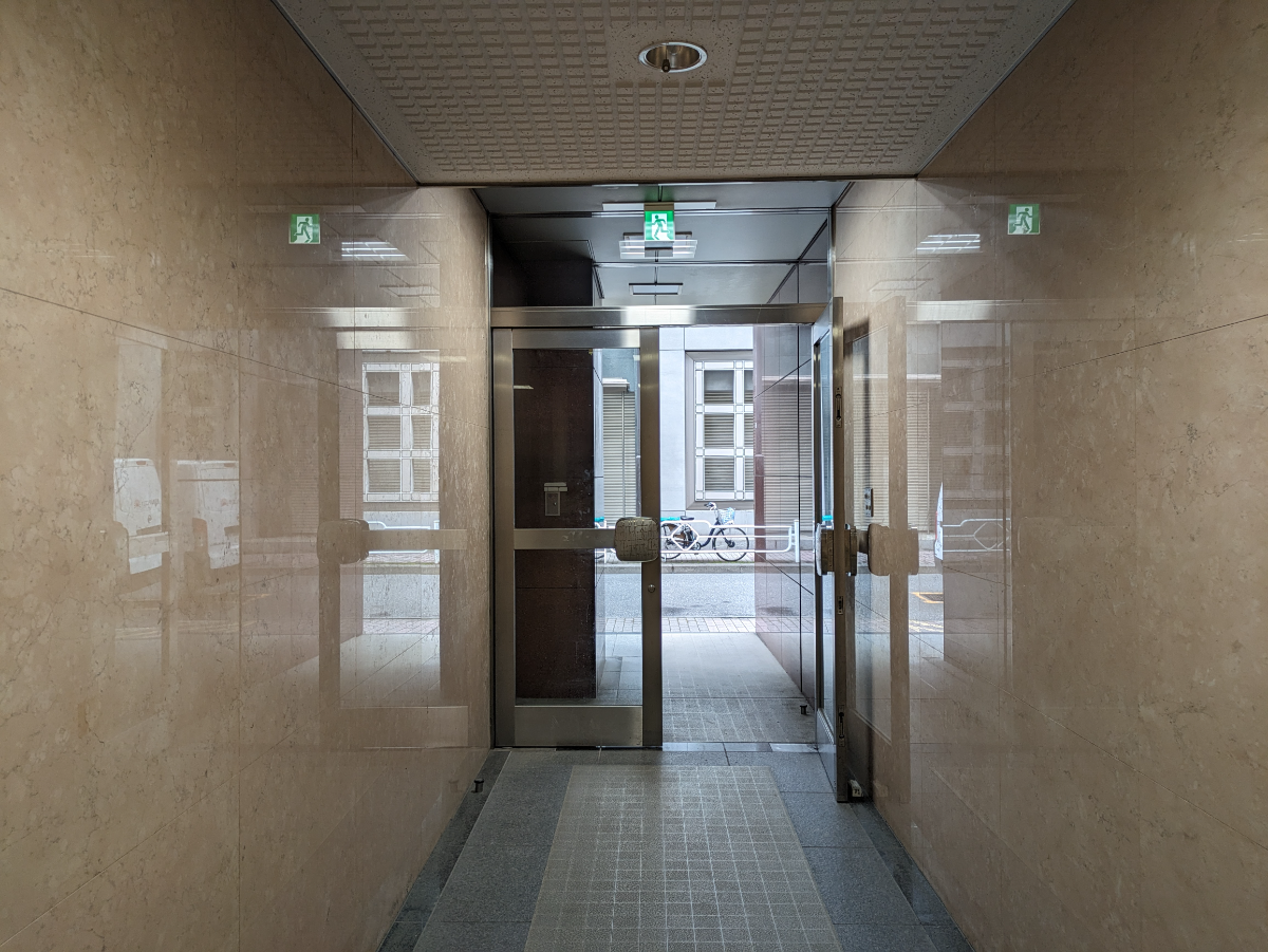 v20250929150708/fresh/building/J00100385626_12