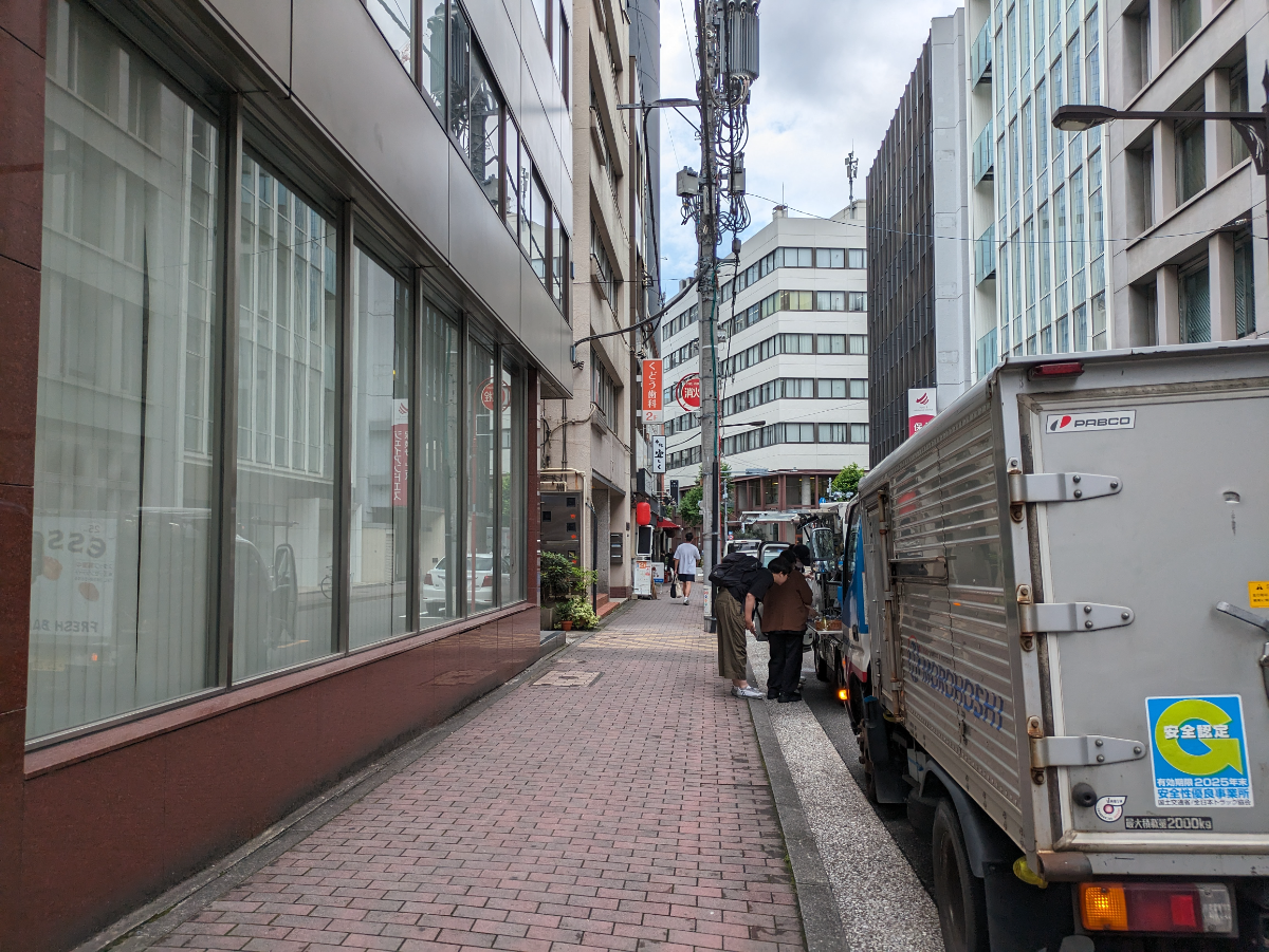 v20250929150708/fresh/building/J00100385626_14