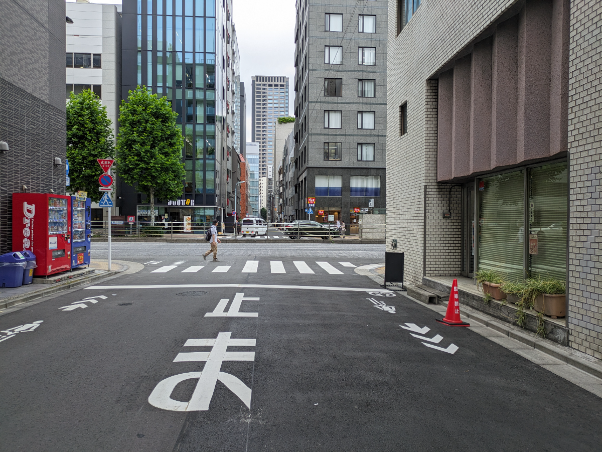 v20250929150708/fresh/building/J00100386212_16