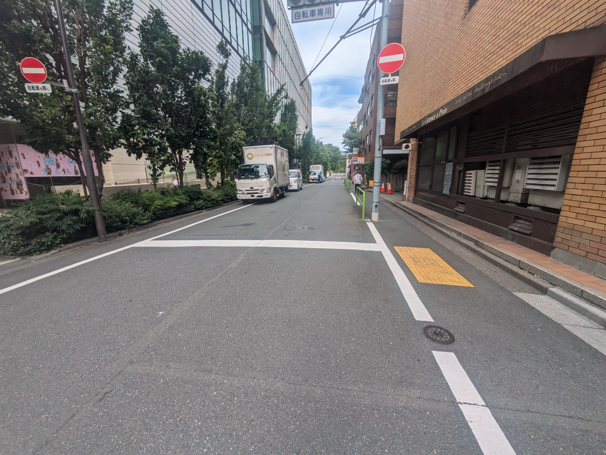 v20250929150708/fresh/building/J00100389767_14