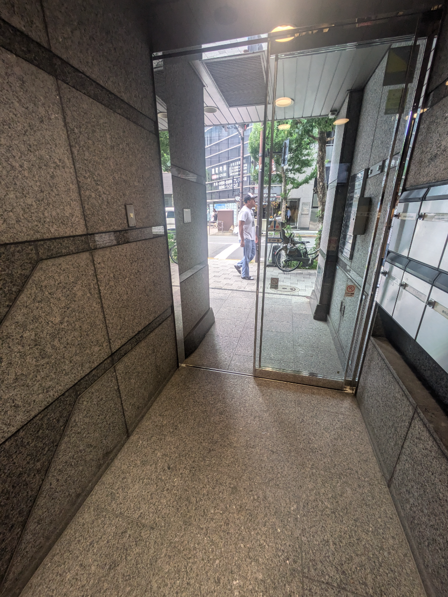 v20250929150708/fresh/building/J00100394973_9