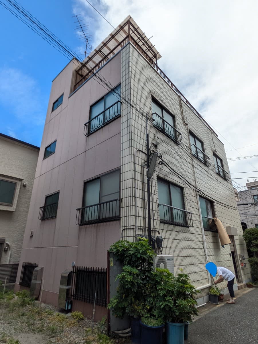 v20250929150708/fresh/building/J00100403502_10