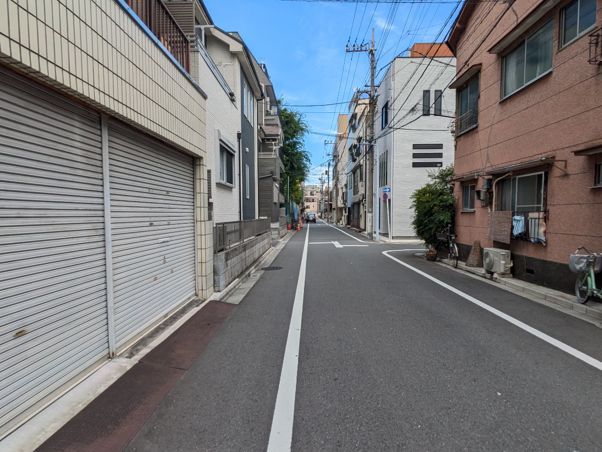 v20250929150708/fresh/building/J00100403502_11
