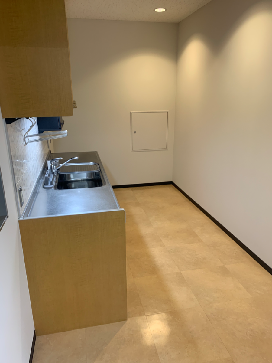v20250929150708/fresh/building/J00100494672_27