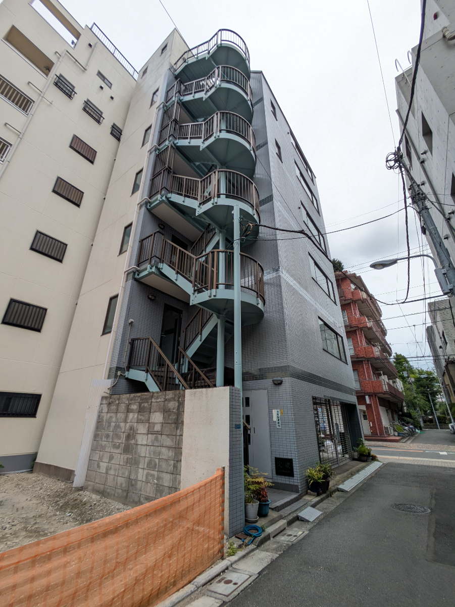 v20250929150708/fresh/building/J00100495899_11