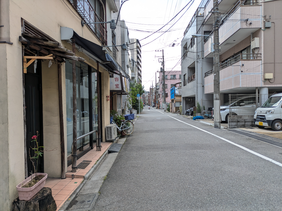v20250929150708/fresh/building/J00100610472_2