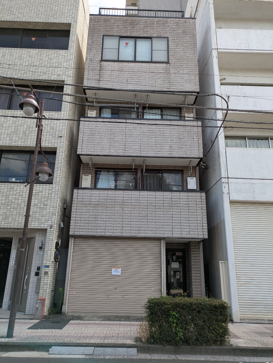 v20250930150908/fresh/building/J00100404967_1