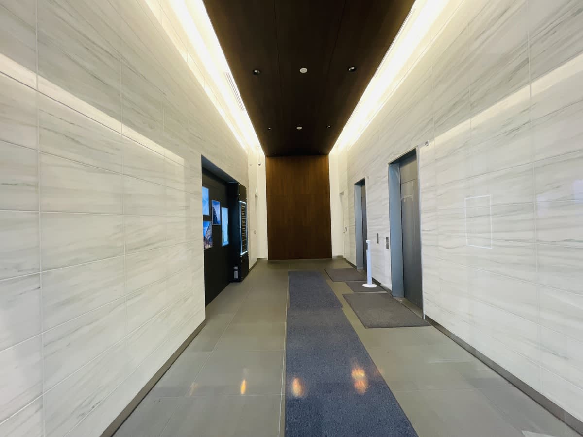 v20251001150706/fresh/building/J00100361252_4