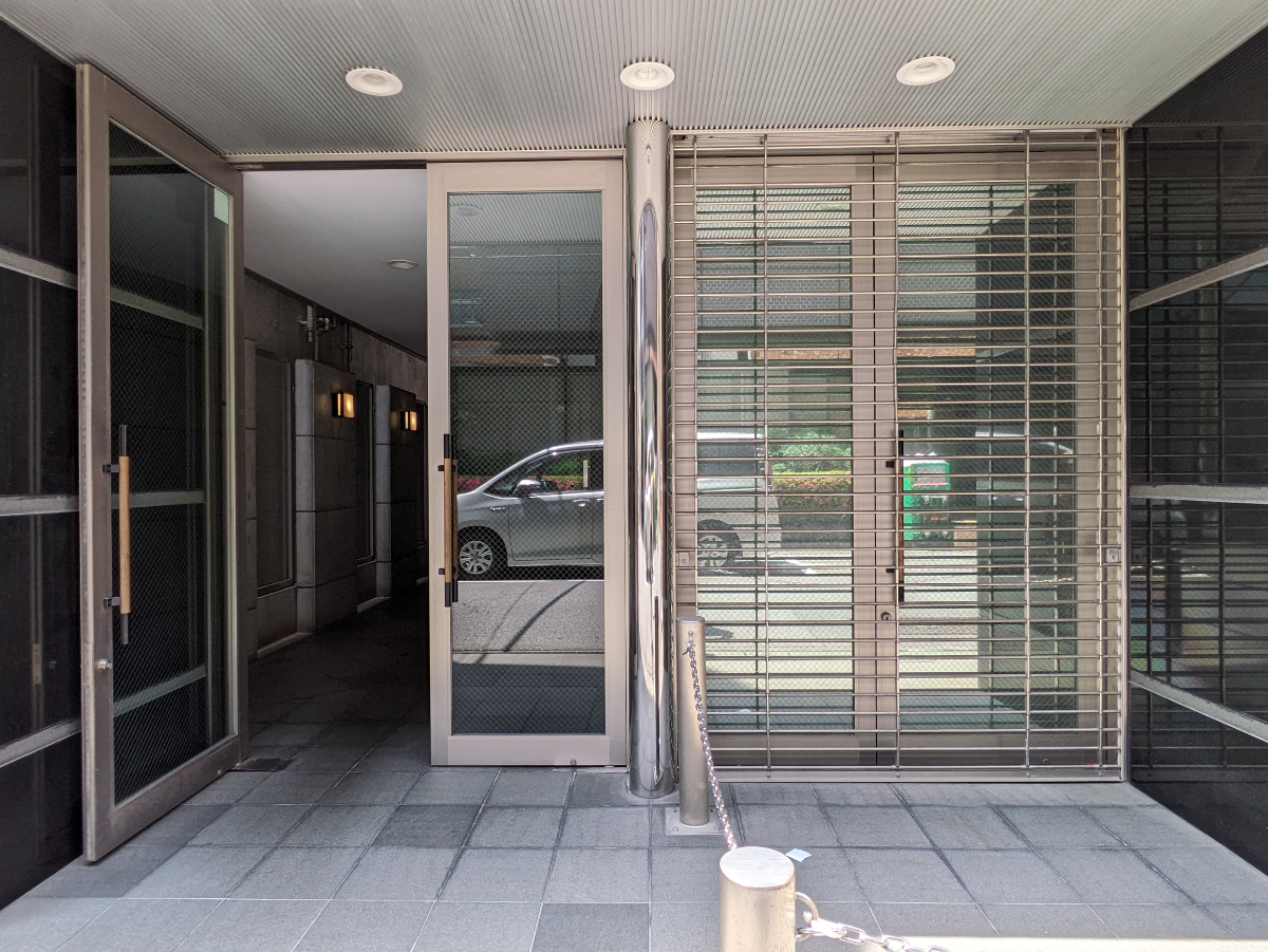 v20251001150706/fresh/building/J00100365326_9