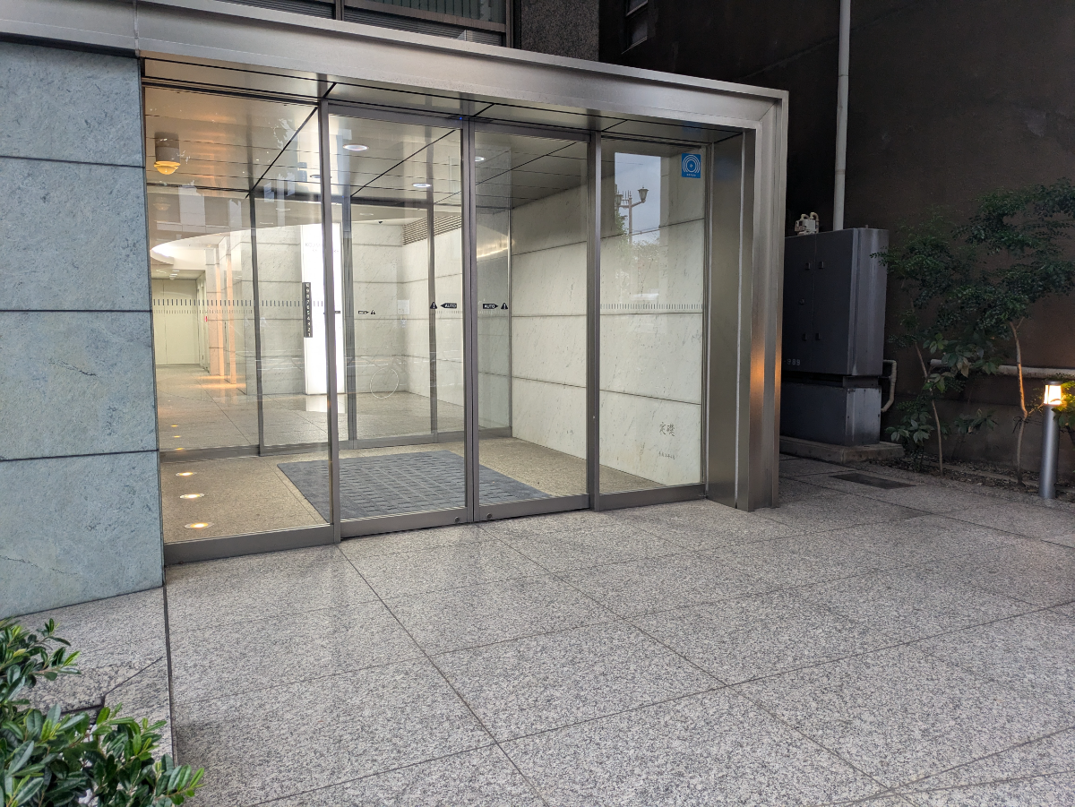 v20251001150706/fresh/building/J00100368996_3