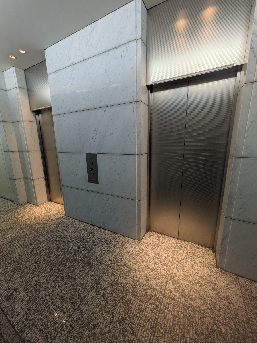v20251001150706/fresh/building/J00100368996_4