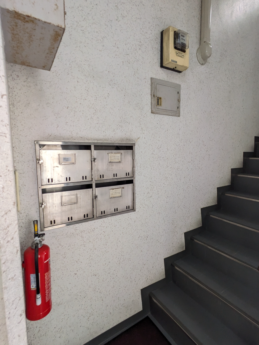 v20251001150706/fresh/building/J00100369306_14
