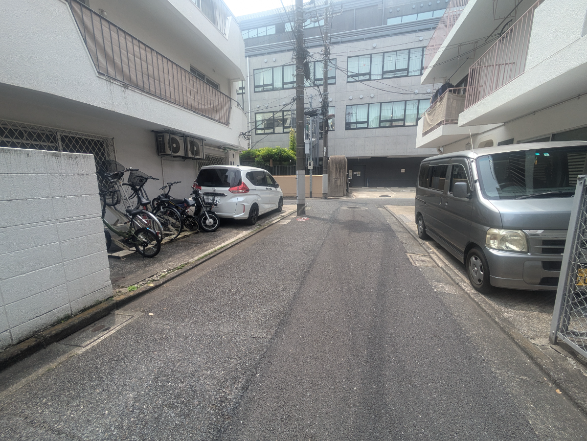 v20251001150706/fresh/building/J00100369876_13