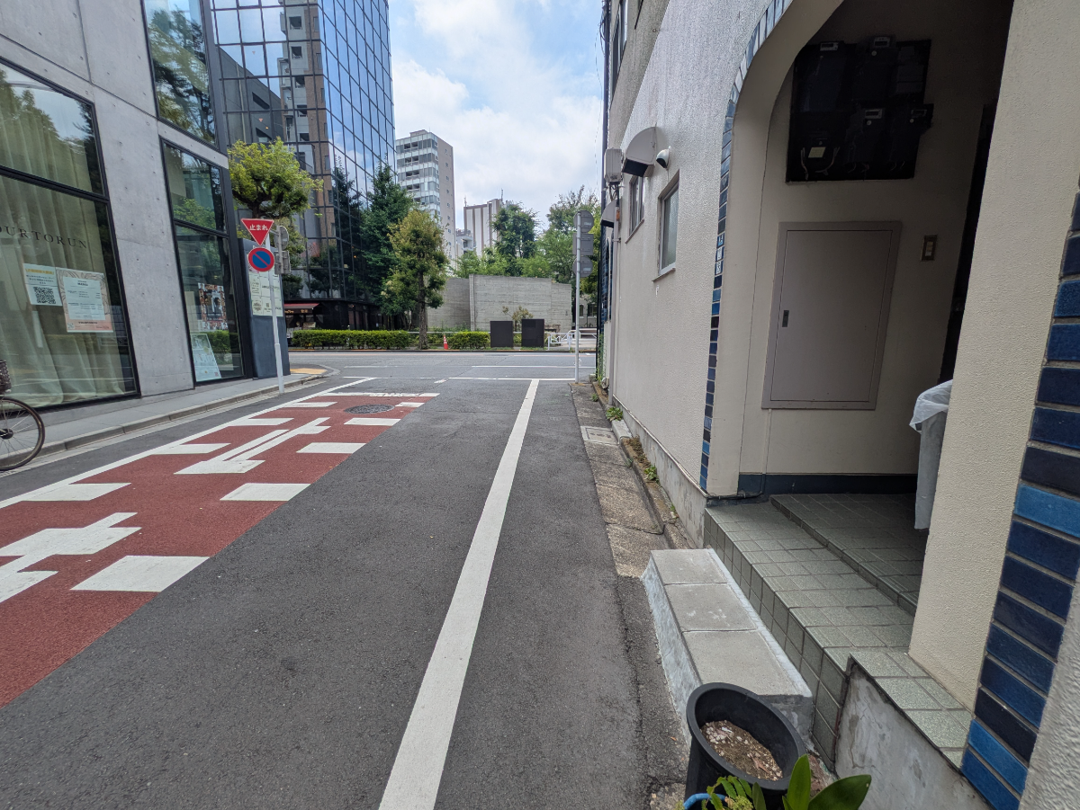 v20251001150706/fresh/building/J00100370867_2
