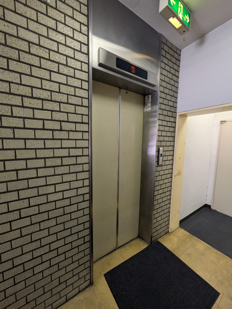 v20251001150706/fresh/building/J00100373446_4