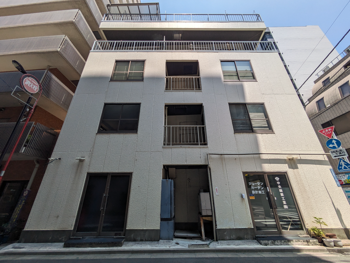 v20251001150706/fresh/building/J00100374114_6