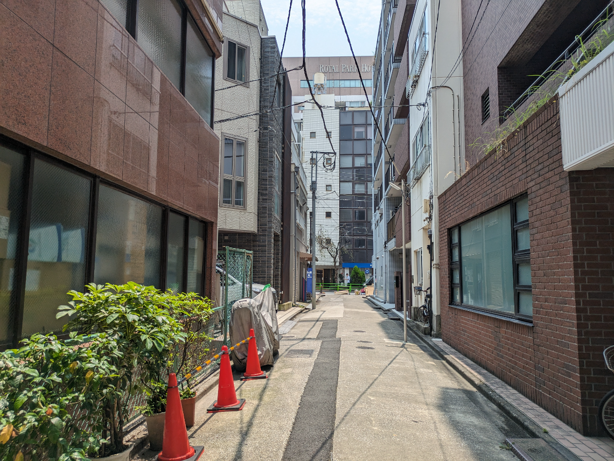 v20251001150706/fresh/building/J00100375557_12
