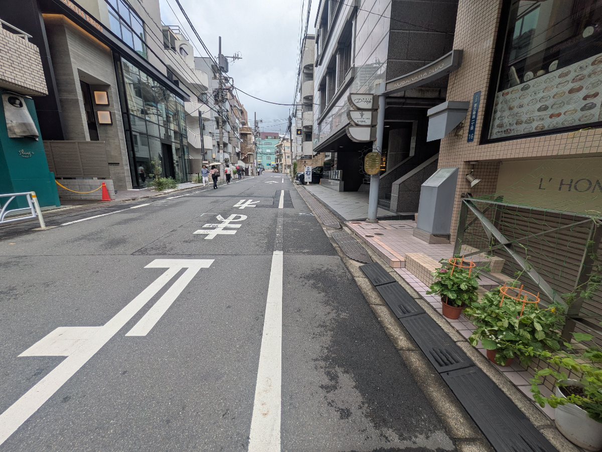v20251001150706/fresh/building/J00100375577_2