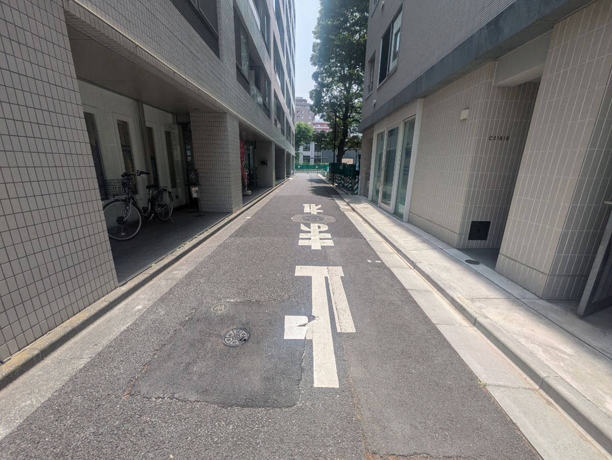 v20251001150706/fresh/building/J00100375928_12