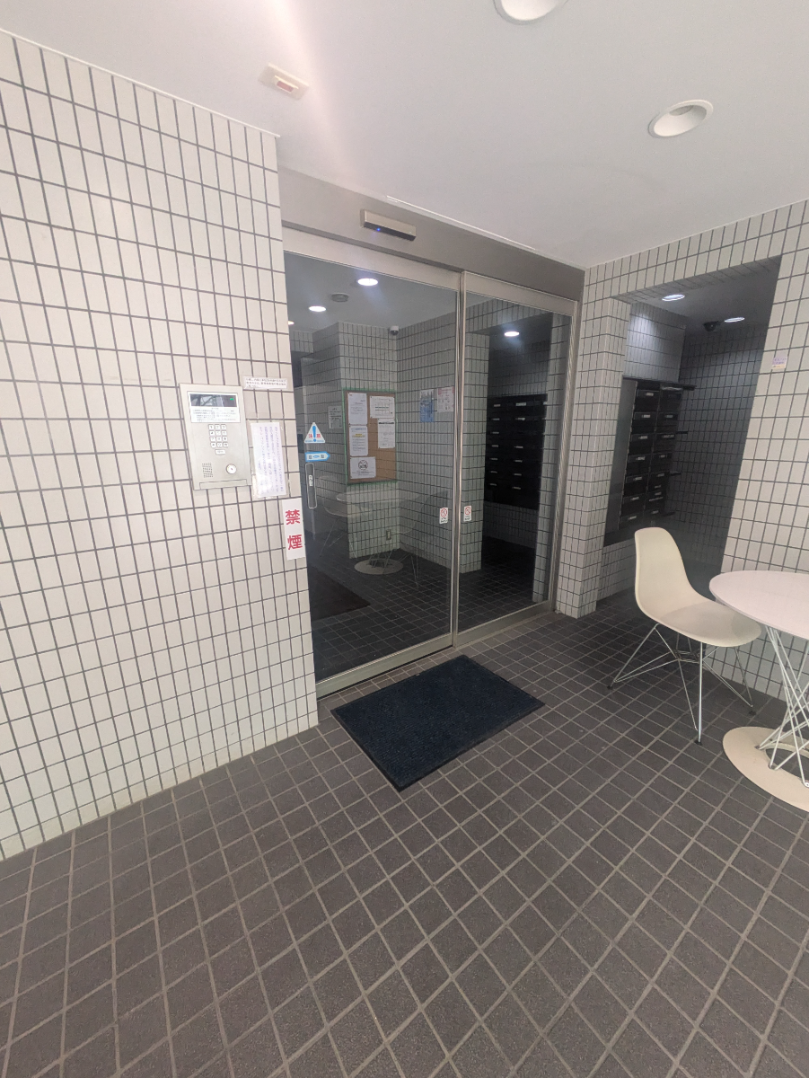 v20251001150706/fresh/building/J00100375928_7