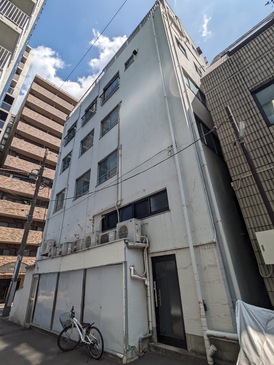 v20251001150706/fresh/building/J00100376522_9