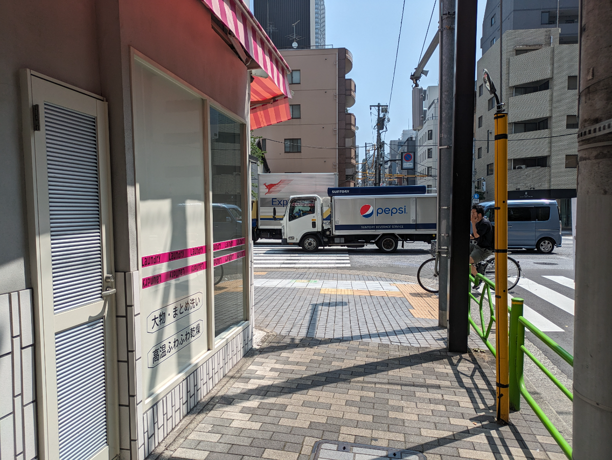 v20251001150706/fresh/building/J00100378430_11