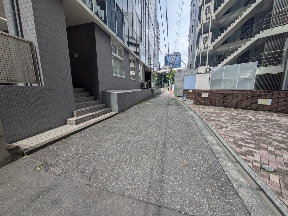 v20251001150706/fresh/building/J00100378575_12
