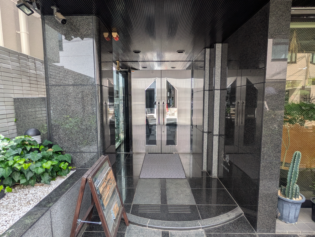 v20251001150706/fresh/building/J00100378634_3