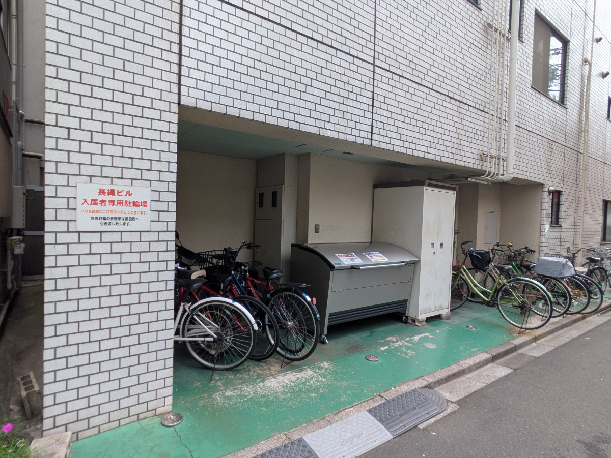 v20251001150706/fresh/building/J00100379151_12
