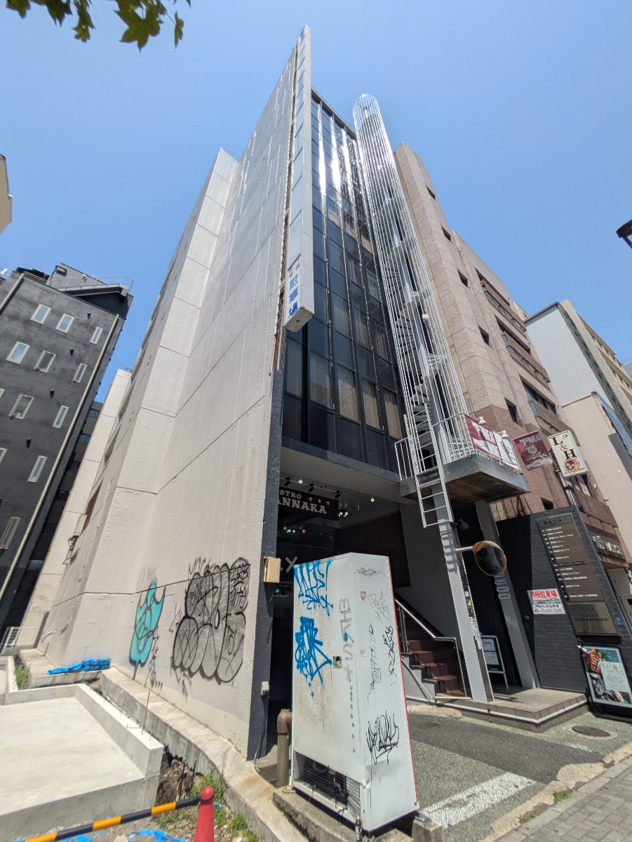 v20251001150706/fresh/building/J00100379324_11