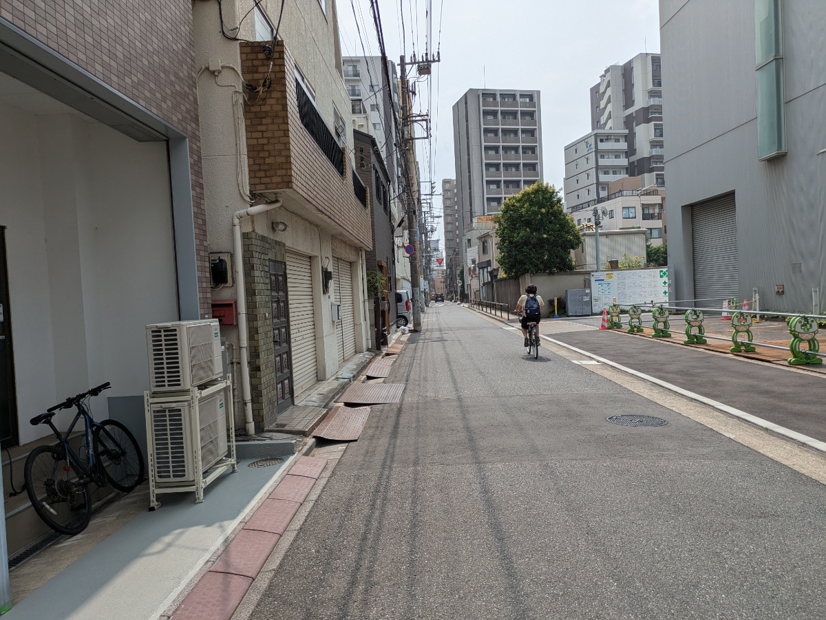 v20251001150706/fresh/building/J00100380670_9