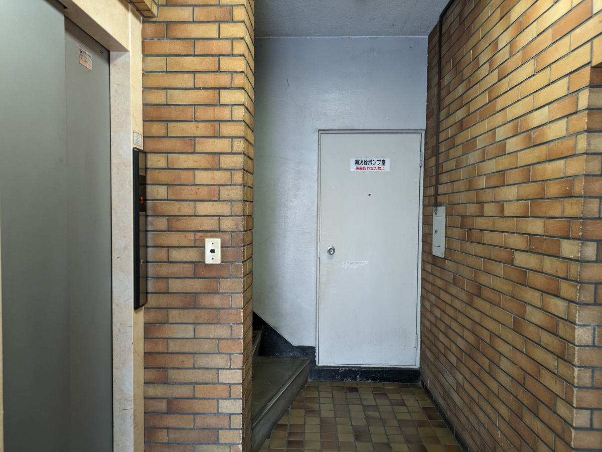 v20251001150706/fresh/building/J00100383262_16